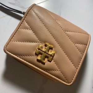 Tory Burch Bi-Fold wallet